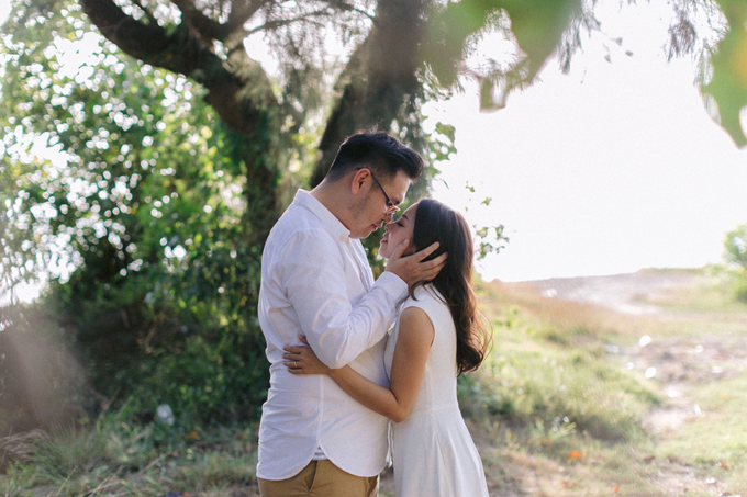 Lifestyle couple portrait by MJKphotography - 010