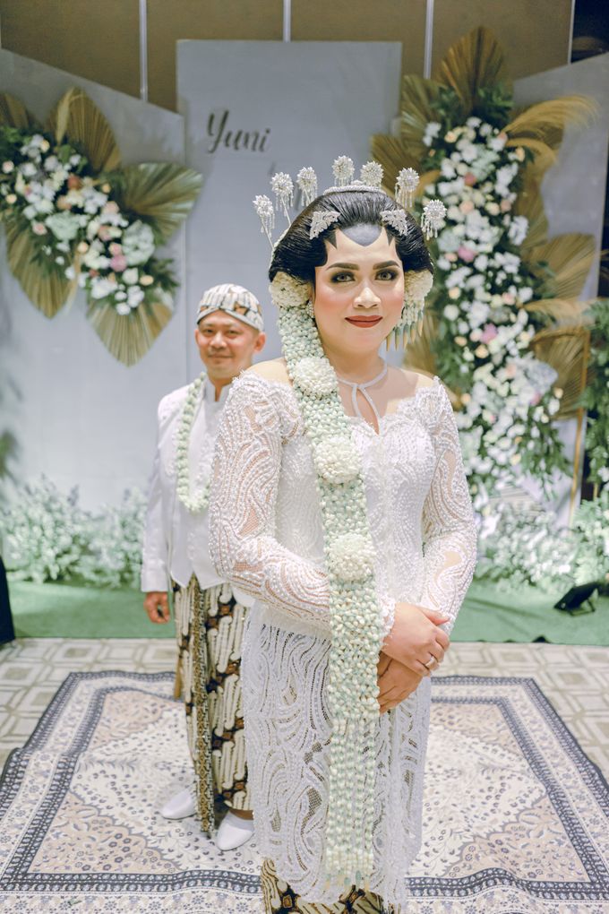 Yuni & Noval by Majestic Photograph - 024 Yuni & Noval by Majestic Photograph - 024
