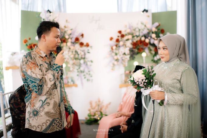 Yayuk & Aldi Engagement Session by martialova photoworks - 010