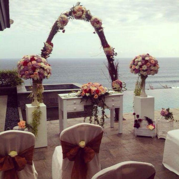 Wedding Arches Decoration by Lili Weddings - 008