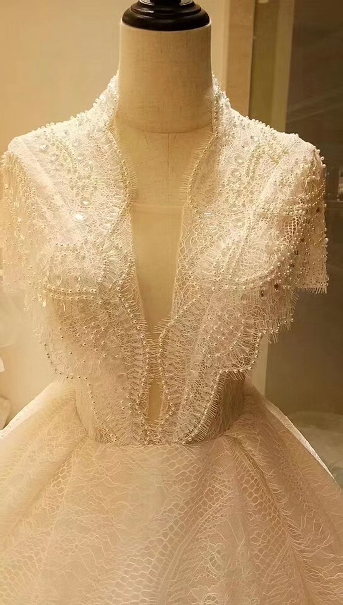 Wedding Dress by Sewa Gaun Pesta - 005 Wedding Dress by Sewa Gaun Pesta - 005