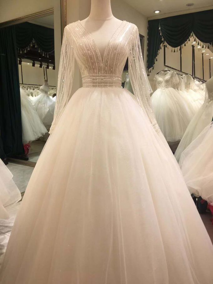 Wedding Dress by Sewa Gaun Pesta - 028 Wedding Dress by Sewa Gaun Pesta - 028