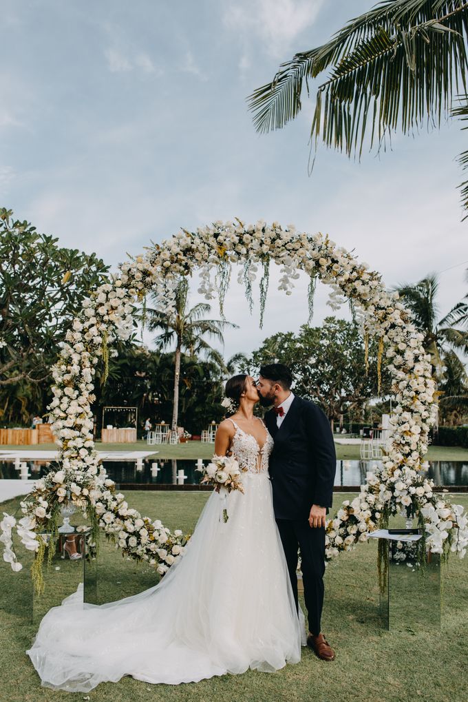 The Wedding of Ms Olga and Mr Marc by Bali Wedding Atelier - 027 The Wedding of Ms Olga and Mr Marc by Bali Wedding Atelier - 027