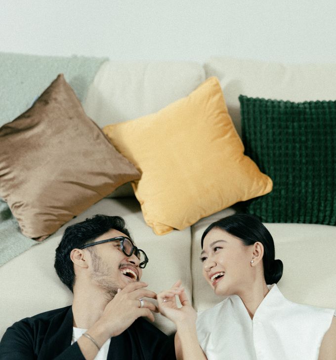 Intimate Session Belinda & Adit - Studio Session by Moar Picture - 004