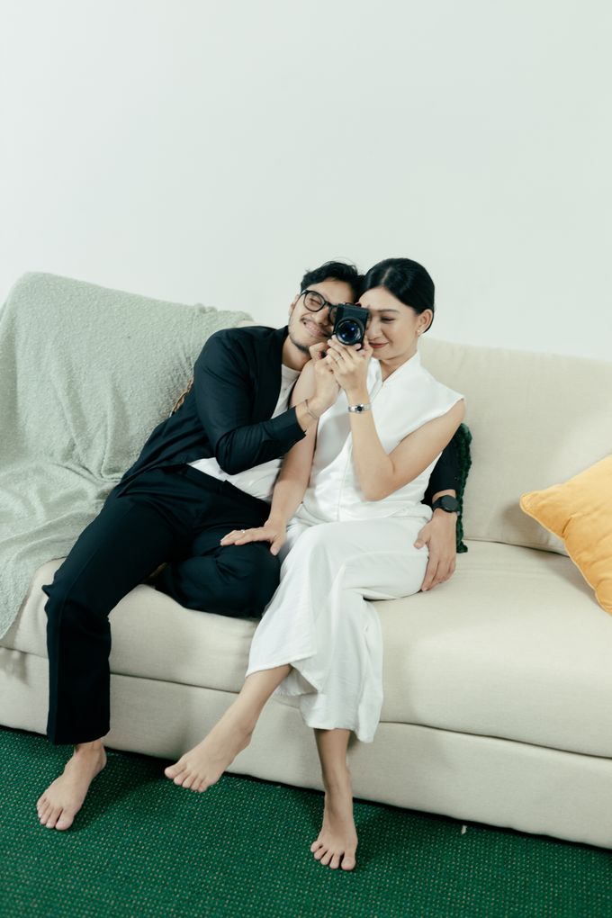 Intimate Session Belinda & Adit - Studio Session by Moar Picture - 006