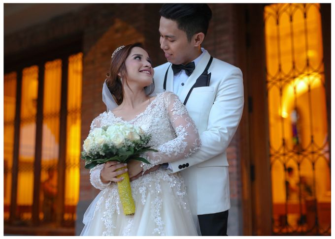 Lawrence and Christine by Gary Aguilon - 035 Lawrence and Christine by Gary Aguilon - 035