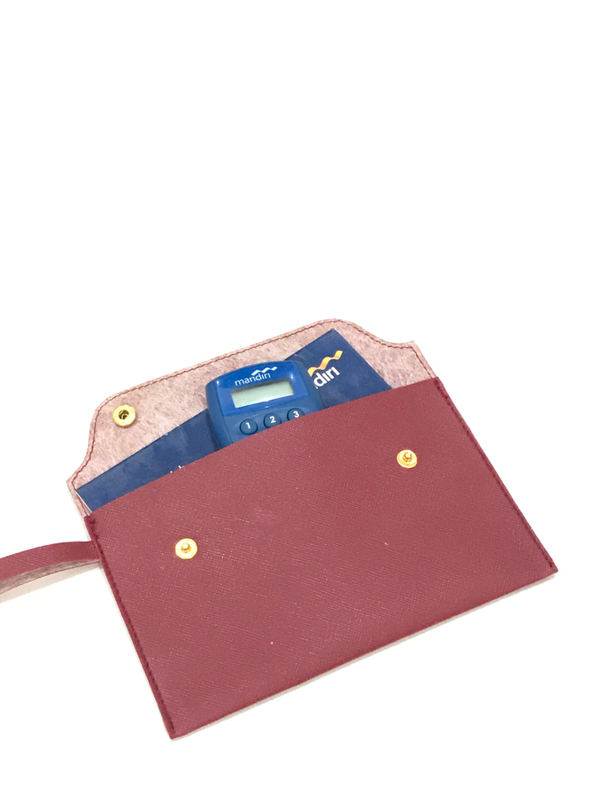 Customized Leather Favors by Mrs. Favors Souvenir - 012 Customized Leather Favors by Mrs. Favors Souvenir - 012