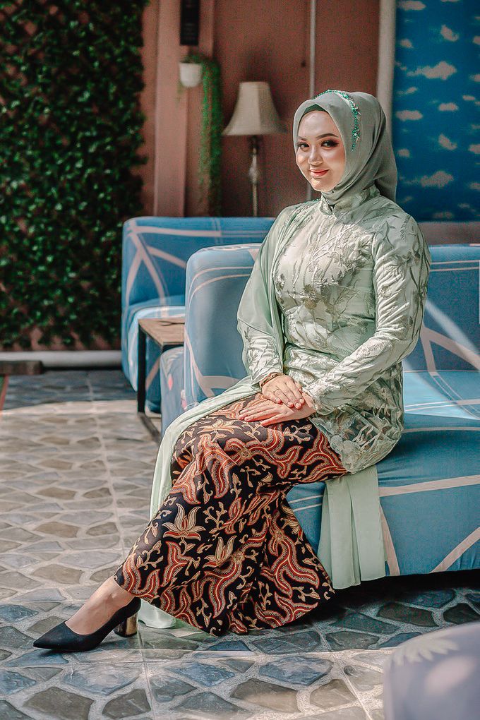 Engagement Bella + Hari by Happy Hour Fotografi - 005