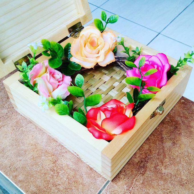 Custom Wooden Ring Box by SG Craft - 001 Custom Wooden Ring Box by SG Craft - 001