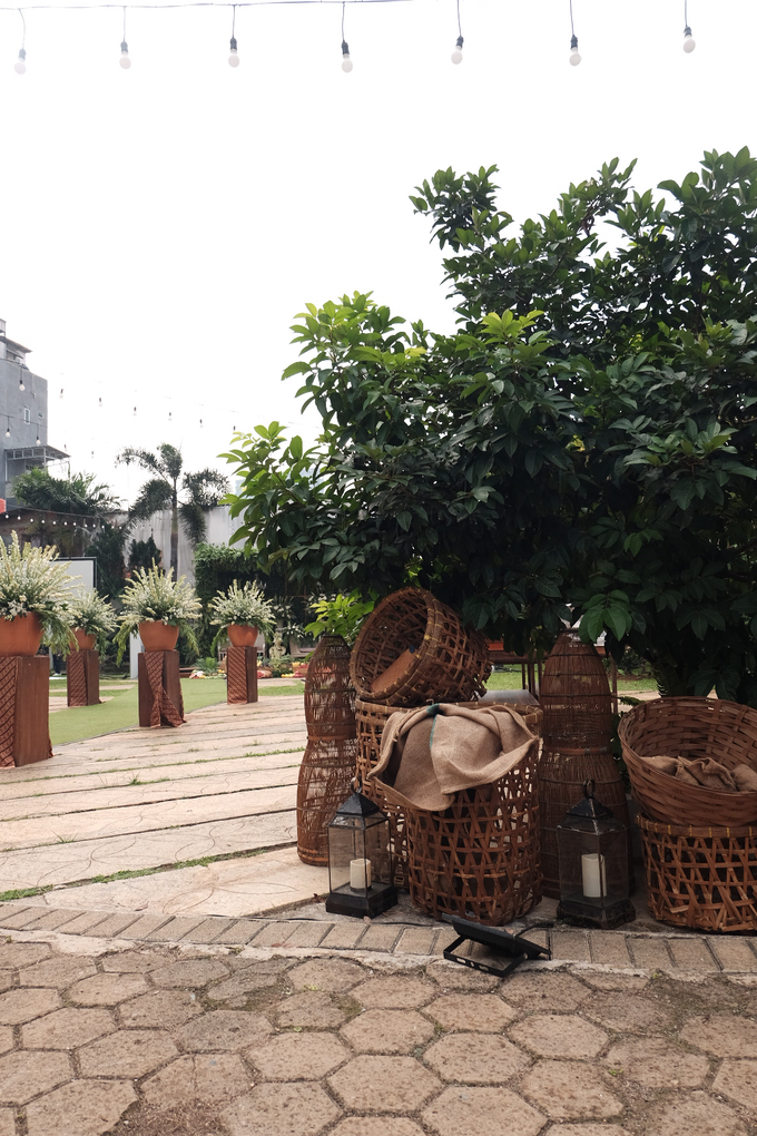 Pasar Rakyat Wedding Themed of Aviana & Sugi by Mutiara Garuda Catering - 014