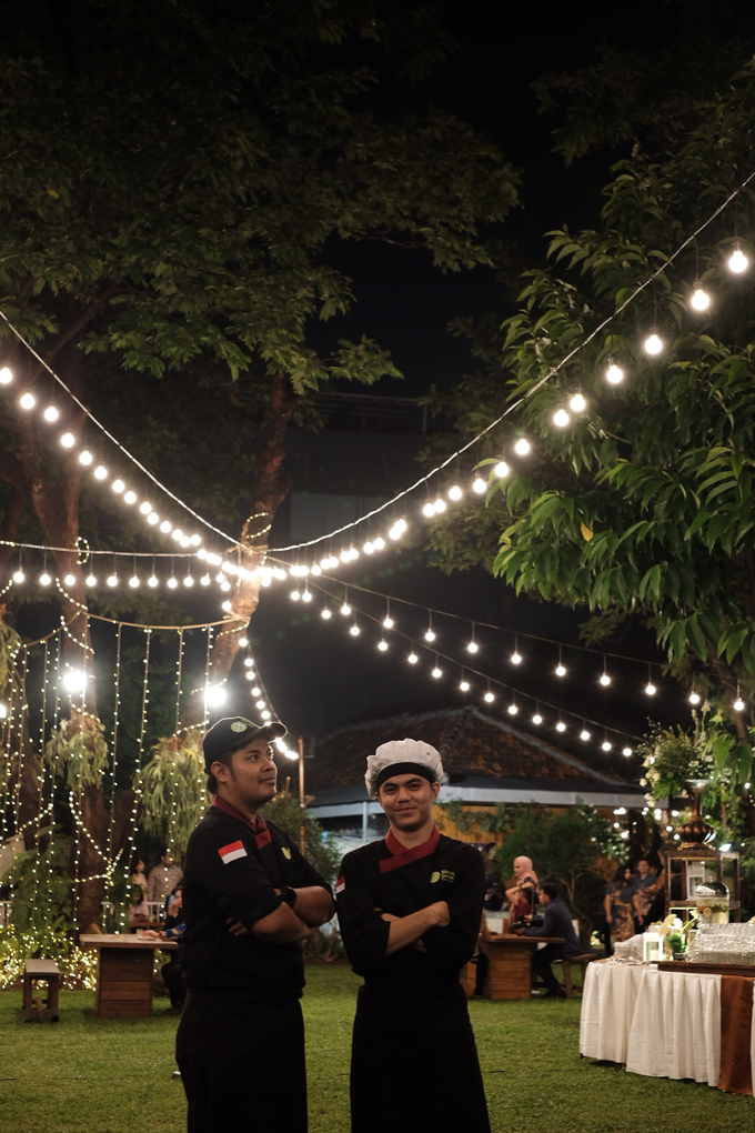 Pasar Rakyat Wedding Themed of Aviana & Sugi by Mutiara Garuda Catering - 017