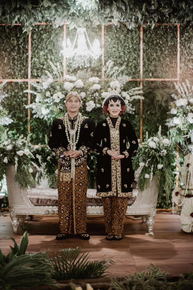 Pasar Rakyat Wedding Themed of Aviana & Sugi by Mutiara Garuda Catering - 024