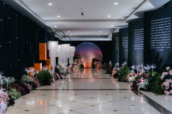Nafila & Rizqi Wedding Decoration at Sudirman Grand Ballroom by viding - 016 Nafila & Rizqi Wedding Decoration at Sudirman Grand Ballroom by viding - 016