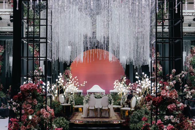 Nafila & Rizqi Wedding Decoration at Sudirman Grand Ballroom by viding - 012 Nafila & Rizqi Wedding Decoration at Sudirman Grand Ballroom by viding - 012