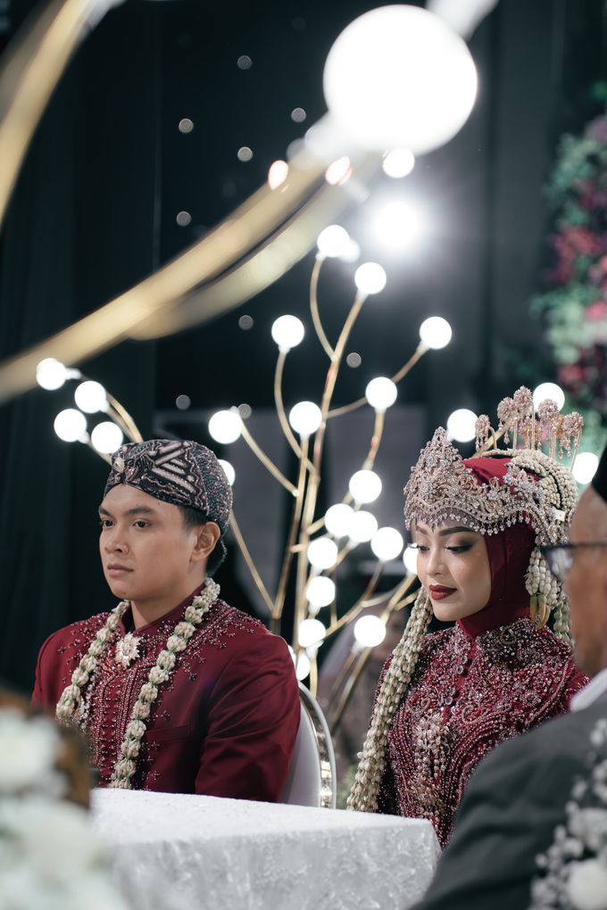 Nafila & Rizqi Wedding Decoration at Sudirman Grand Ballroom by viding - 021 Nafila & Rizqi Wedding Decoration at Sudirman Grand Ballroom by viding - 021