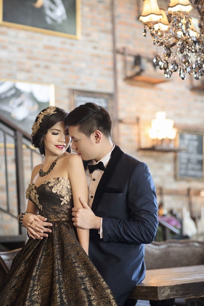 Pre-wedding of Victor & Weni by WindaCahyadi - 009