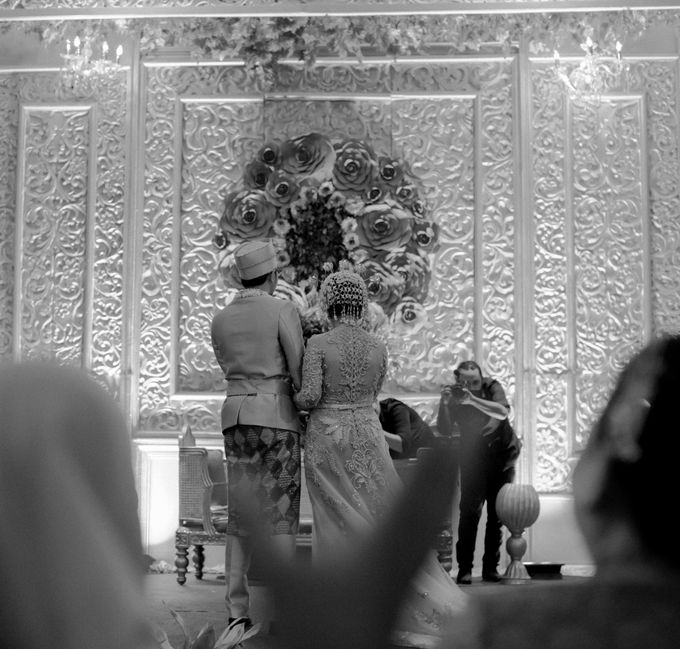 Calm and Beautiful Sundanese Wedding Event by Berkat Kebaya By Devina Shanti - 024