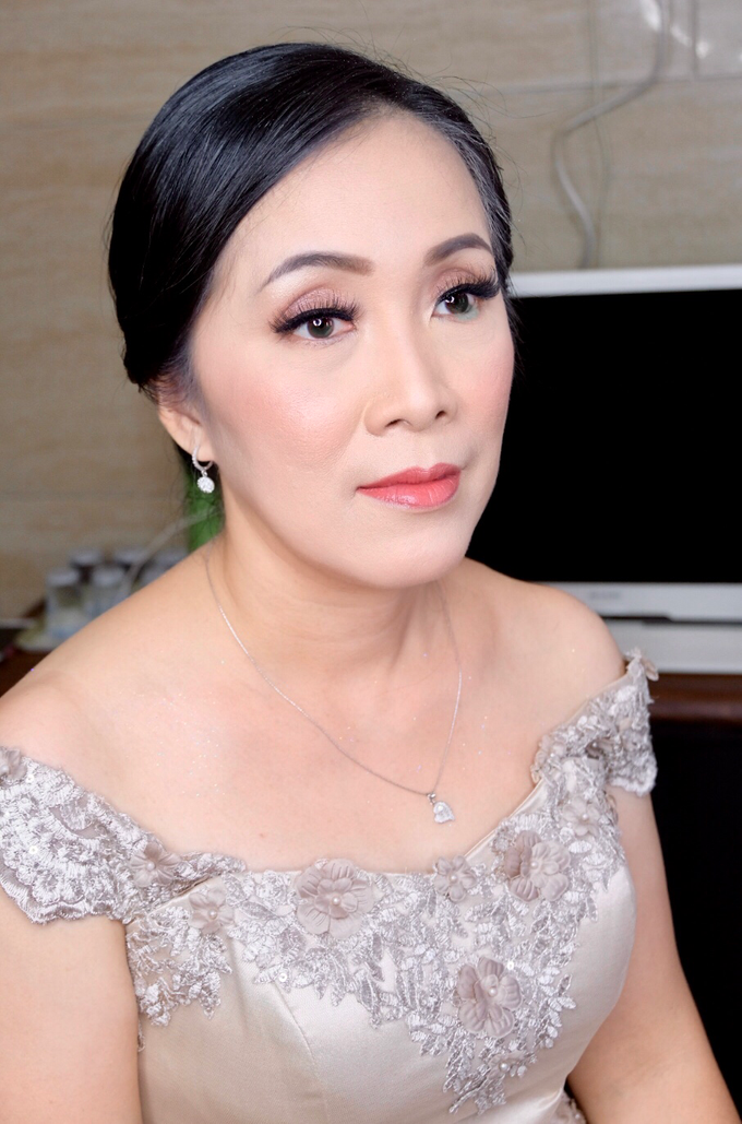 Mom Makeup by Nataliang MUA and Academy - 004 Mom Makeup by Nataliang MUA and Academy - 004