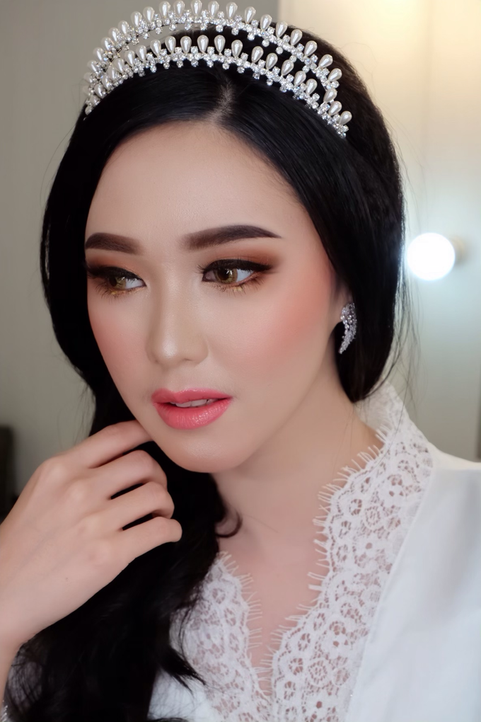 Bride Makeup by KYRIA WEDDING - 002