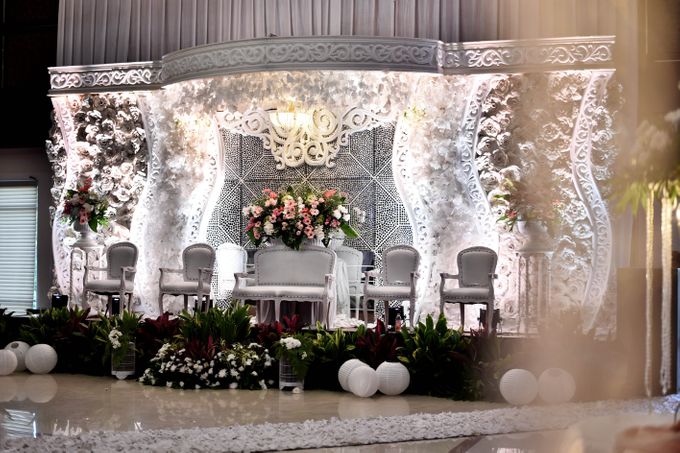 Fafa & eca decoration wedding reception by PUSPITA SAWARGI (wedding and catering service) - 020 Fafa & eca decoration wedding reception by PUSPITA SAWARGI (wedding and catering service) - 020