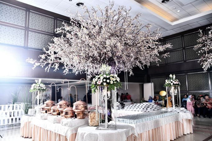 Fafa & eca decoration wedding reception by PUSPITA SAWARGI (wedding and catering service) - 029 Fafa & eca decoration wedding reception by PUSPITA SAWARGI (wedding and catering service) - 029