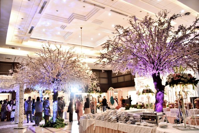 Fafa & eca decoration wedding reception by PUSPITA SAWARGI (wedding and catering service) - 033 Fafa & eca decoration wedding reception by PUSPITA SAWARGI (wedding and catering service) - 033