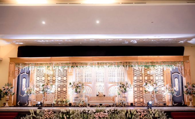 Dekorasi Wedding by Bella Decoration - 001