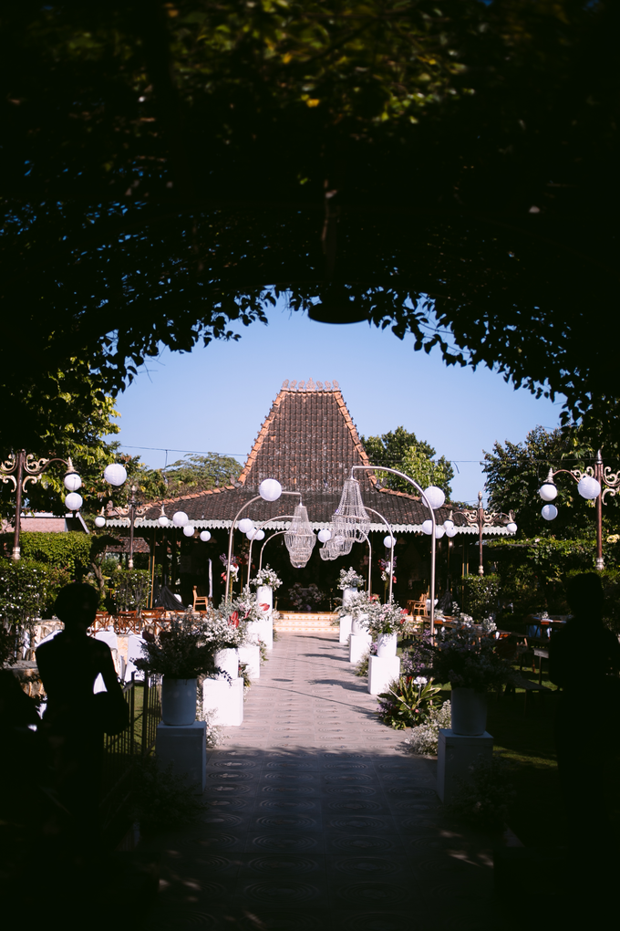 The Wedding of Shofi & Yoga by New Day Wedding Organizer Jogja - 002
