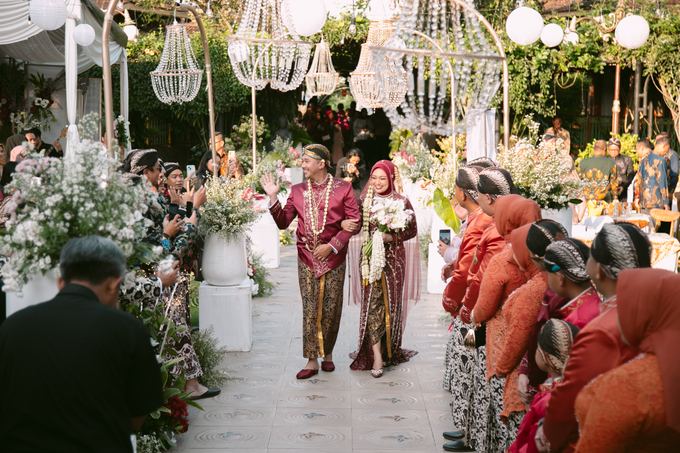 The Wedding of Shofi & Yoga by New Day Wedding Organizer Jogja - 006