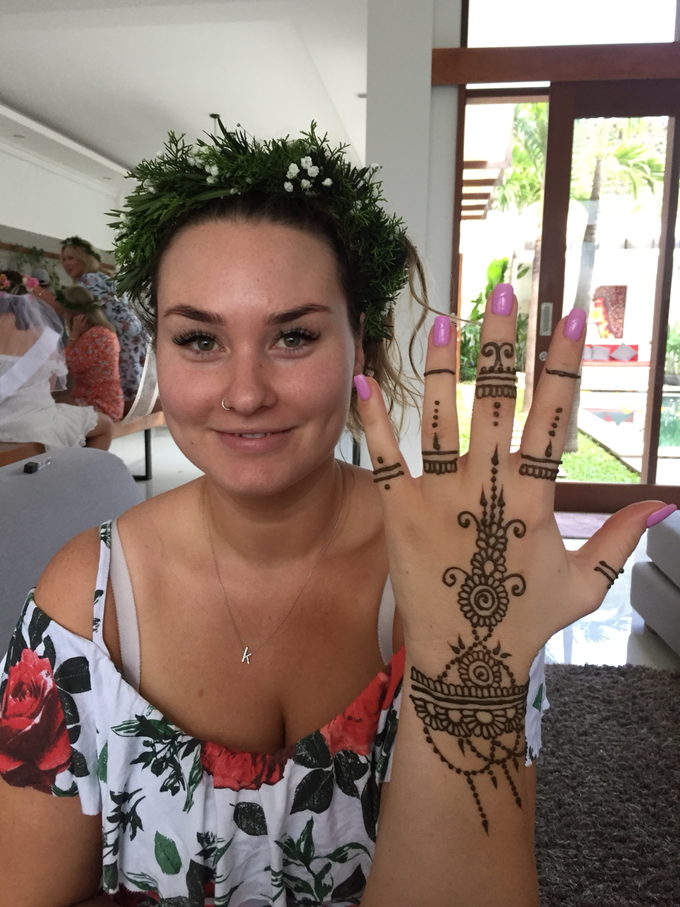 Henna session for Bridal Shower by Nirvana Henna by Shinta - 002 Henna session for Bridal Shower by Nirvana Henna by Shinta - 002