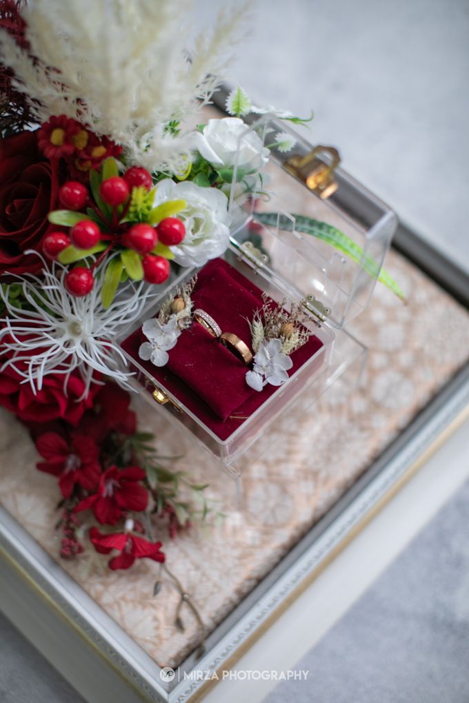 Ajeng & Lucky Wedding by Mirza Photography - 013