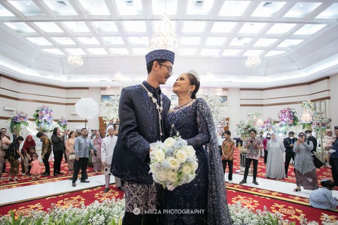 Ajeng & Lucky Wedding by Mirza Photography - 019