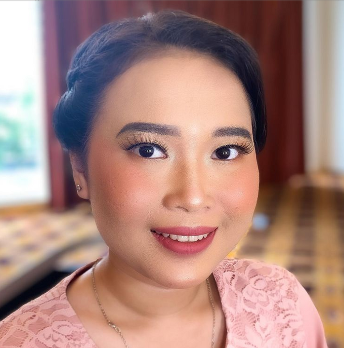 Bridesmaid Make Up by Make Up by Mutiara Fallahdani - 013 Bridesmaid Make Up by Make Up by Mutiara Fallahdani - 013