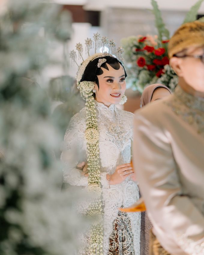 Septi & Luthfi by KebonFoto43 Photography - 009
