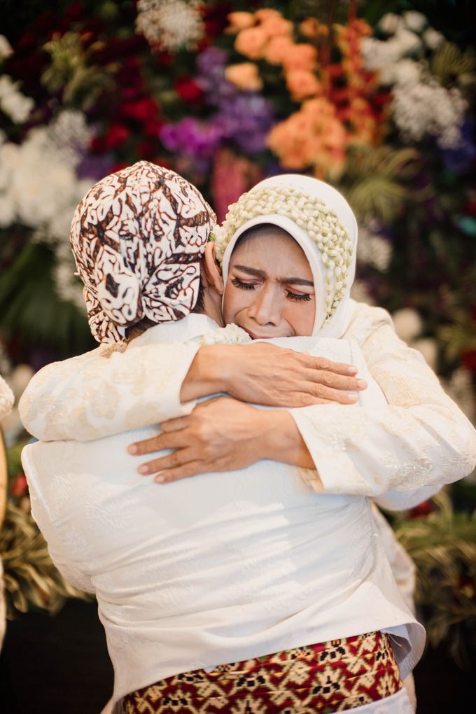 Octa & Lenggo Wedding at JS Luwansa Jakarta by Kynara Roemah Penganten - 018 Octa & Lenggo Wedding at JS Luwansa Jakarta by Kynara Roemah Penganten - 018