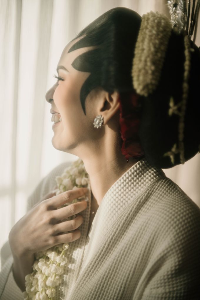 Octa & Lenggo Wedding at JS Luwansa Jakarta by Toscana Music Entertainment - 028 Octa & Lenggo Wedding at JS Luwansa Jakarta by Toscana Music Entertainment - 028
