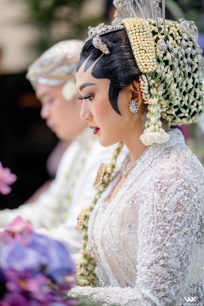 Wedding of Putri & Arif / 11-11-2023 by Sanggar Liza - 009