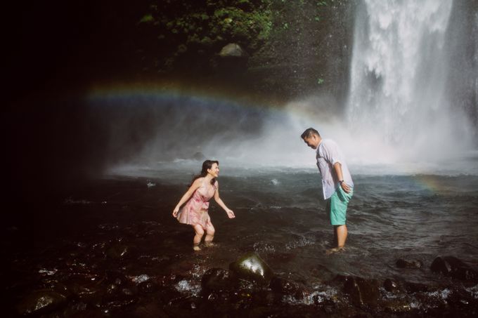Destination Prewedding Lombok with Diverse Magnificent Landscapes by fire, wood & earth - 035 Destination Prewedding Lombok with Diverse Magnificent Landscapes by fire, wood & earth - 035