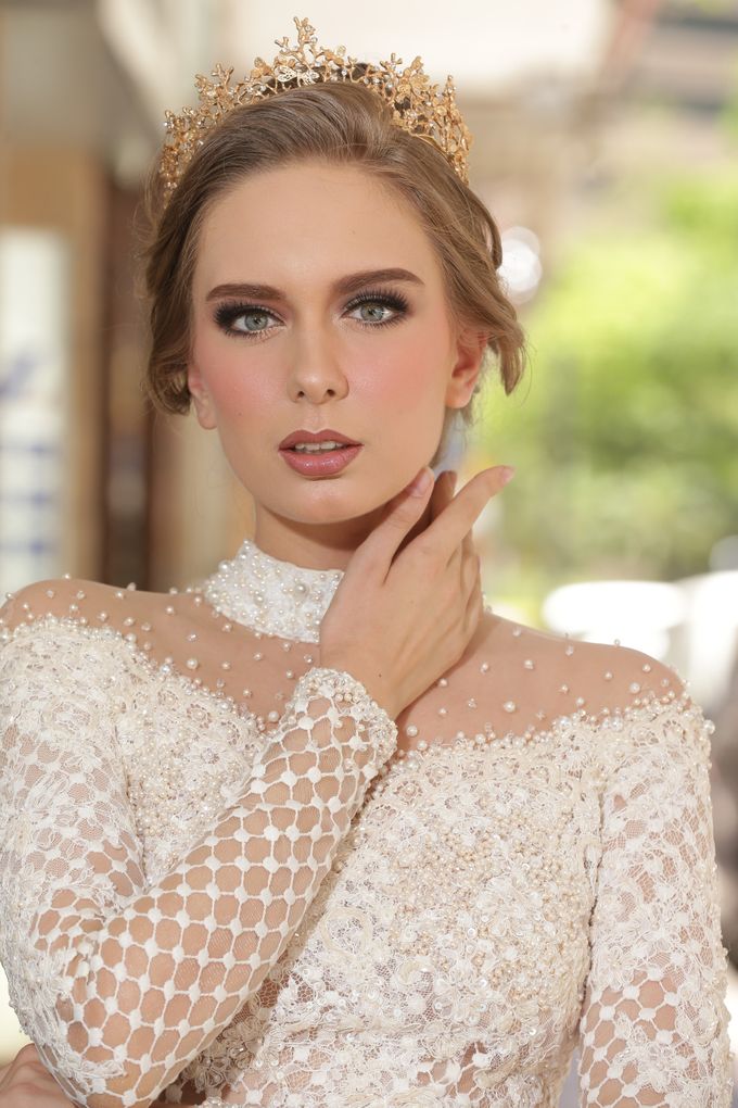 Bridal Gown Vol 03 by HK Bride by Hengki Kawilarang - 003 Bridal Gown Vol 03 by HK Bride by Hengki Kawilarang - 003