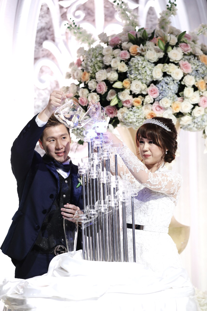 Aqua Illusion by One Heart Wedding by One Heart Wedding - 001 Aqua Illusion by One Heart Wedding by One Heart Wedding - 001