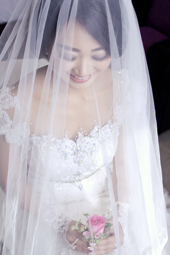 Glen & Christella by Orange Organizer - 032 Glen & Christella by Orange Organizer - 032