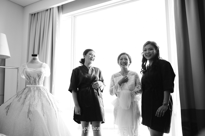 Dicky & Astrini by Orange Wedding Planner - 017 Dicky & Astrini by Orange Wedding Planner - 017