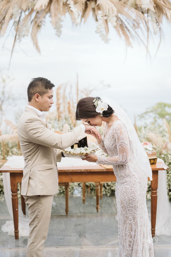 Cynthia & Osca Wedding by Delapan Bali Event & Wedding - 010 Cynthia & Osca Wedding by Delapan Bali Event & Wedding - 010