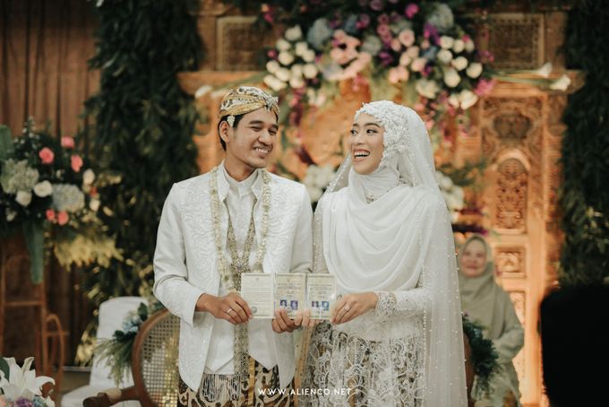 The Wedding of Putri & Lanang by alienco photography - 023