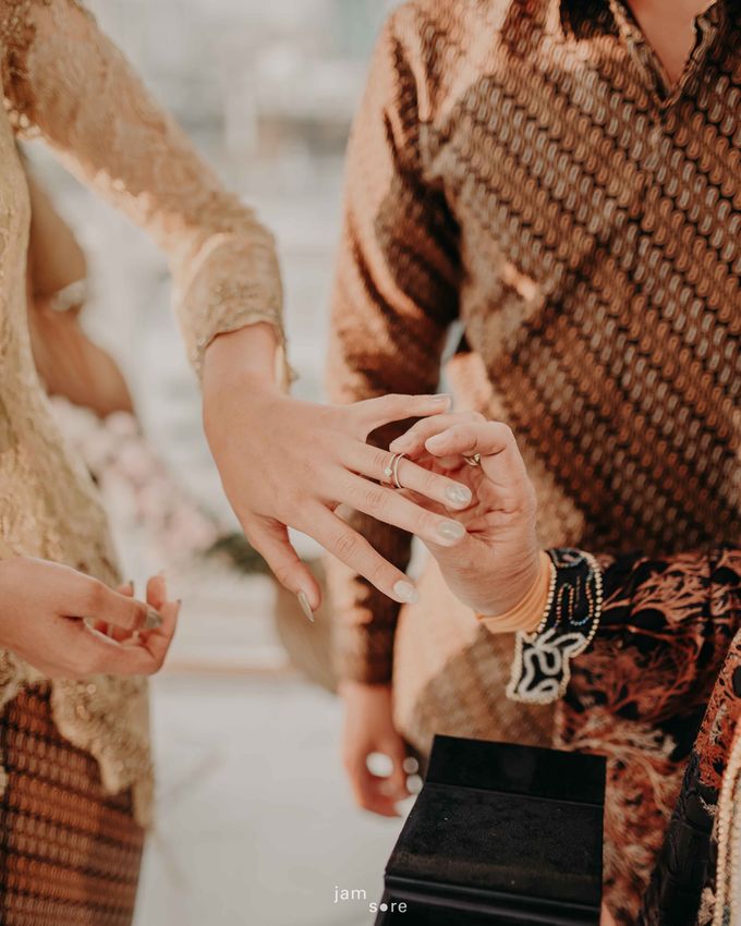 Engagement Firsi & Dhafin by Jamsorewedding - 021 Engagement Firsi & Dhafin by Jamsorewedding - 021