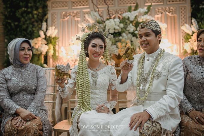 EAST MEET WEST JAVANESE Wedding Demia & Arsy by GHAISANIYARA WEDDING - 024 EAST MEET WEST JAVANESE Wedding Demia & Arsy by GHAISANIYARA WEDDING - 024