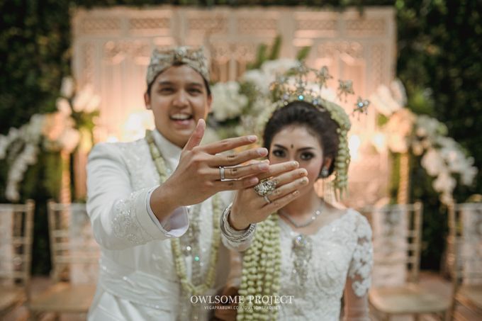 EAST MEET WEST JAVANESE Wedding Demia & Arsy by GHAISANIYARA WEDDING - 028 EAST MEET WEST JAVANESE Wedding Demia & Arsy by GHAISANIYARA WEDDING - 028
