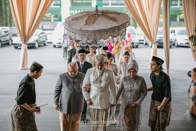 EAST MEET WEST JAVANESE Wedding Demia & Arsy by GHAISANIYARA WEDDING - 010 EAST MEET WEST JAVANESE Wedding Demia & Arsy by GHAISANIYARA WEDDING - 010