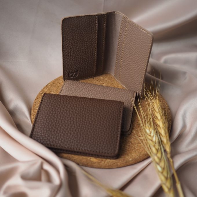card holder by Veddira Souvenir - 001 card holder by Veddira Souvenir - 001