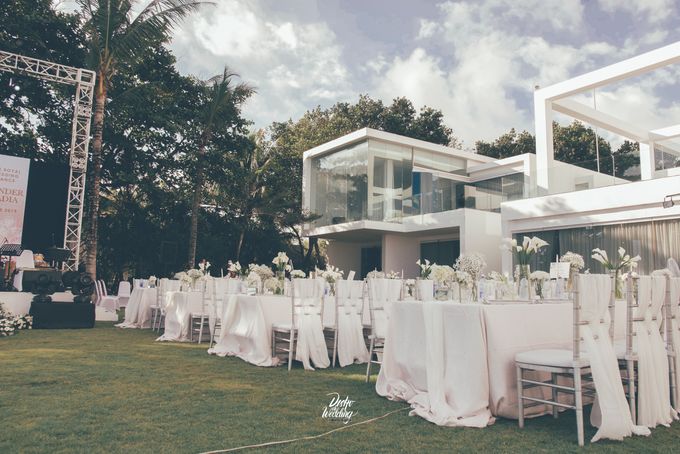 Villa Ombak Biru | The Royal Wedding Dance : Xander & Nadia by diskodiwedding - 019 Villa Ombak Biru | The Royal Wedding Dance : Xander & Nadia by diskodiwedding - 019